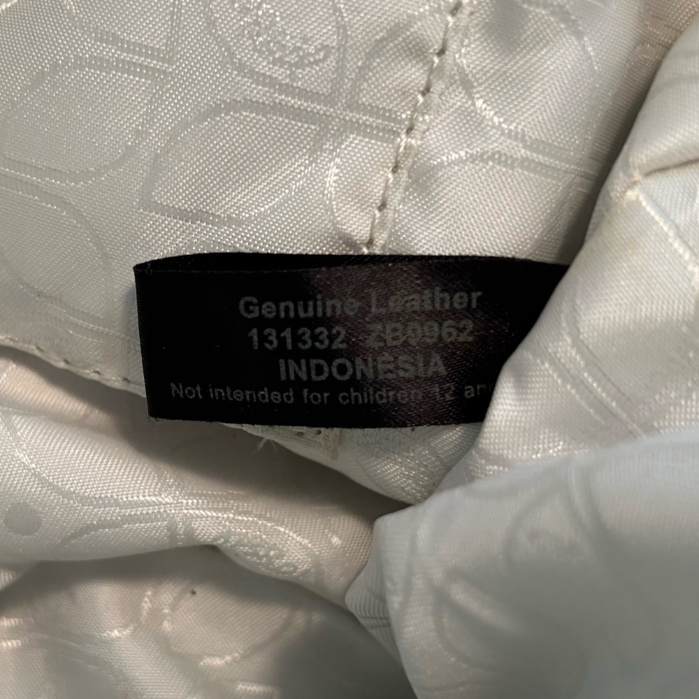 Fossil Pebble Grain White Leather Tote/Shoulder Bag - Picture 11 of 15